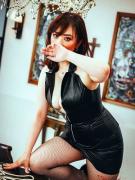 椿奈々女王様のサムネイル1